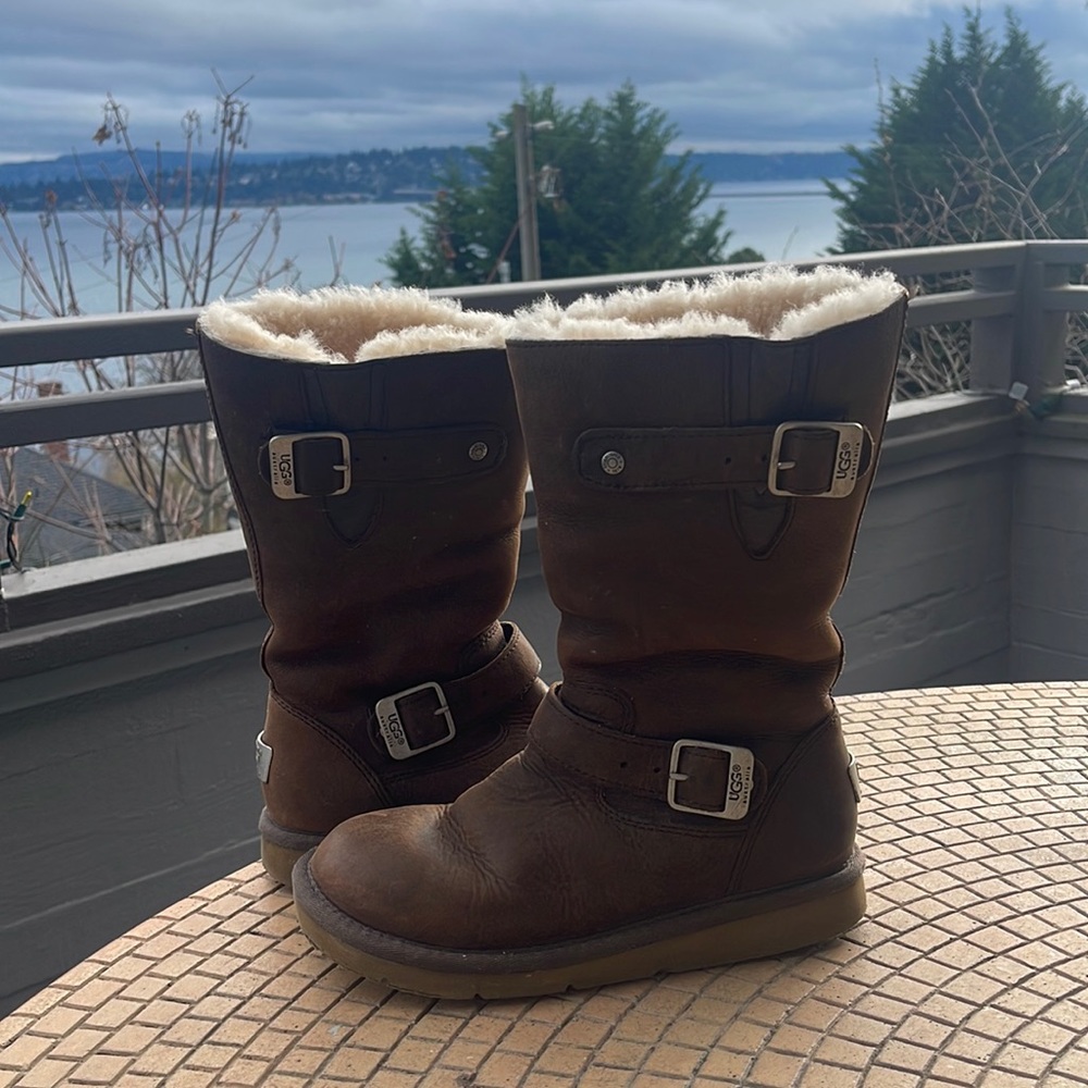 Ugg Kensington Indiana Women's Boots size 5 brown